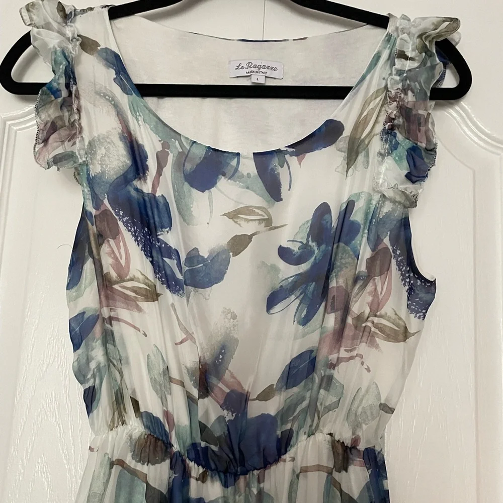 Le Raganne Blue and White Scoop Neck Maxi Sundress - Picture 3 of 11